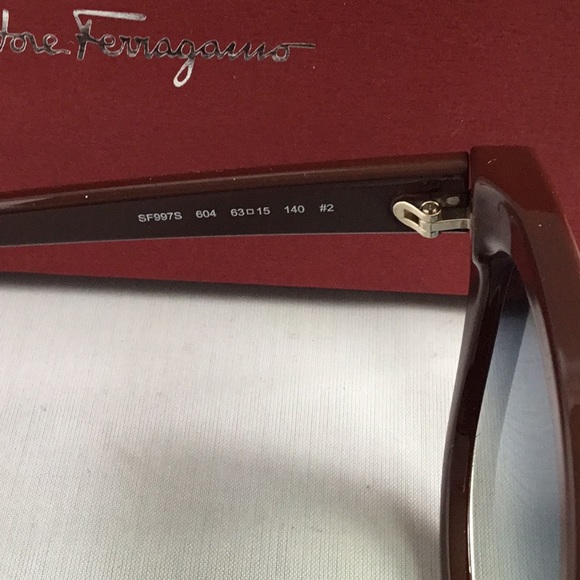 SALVATORE FERRAGAMO CAT EYE LADIES SUNGLASSES… - Picture 4 of 8